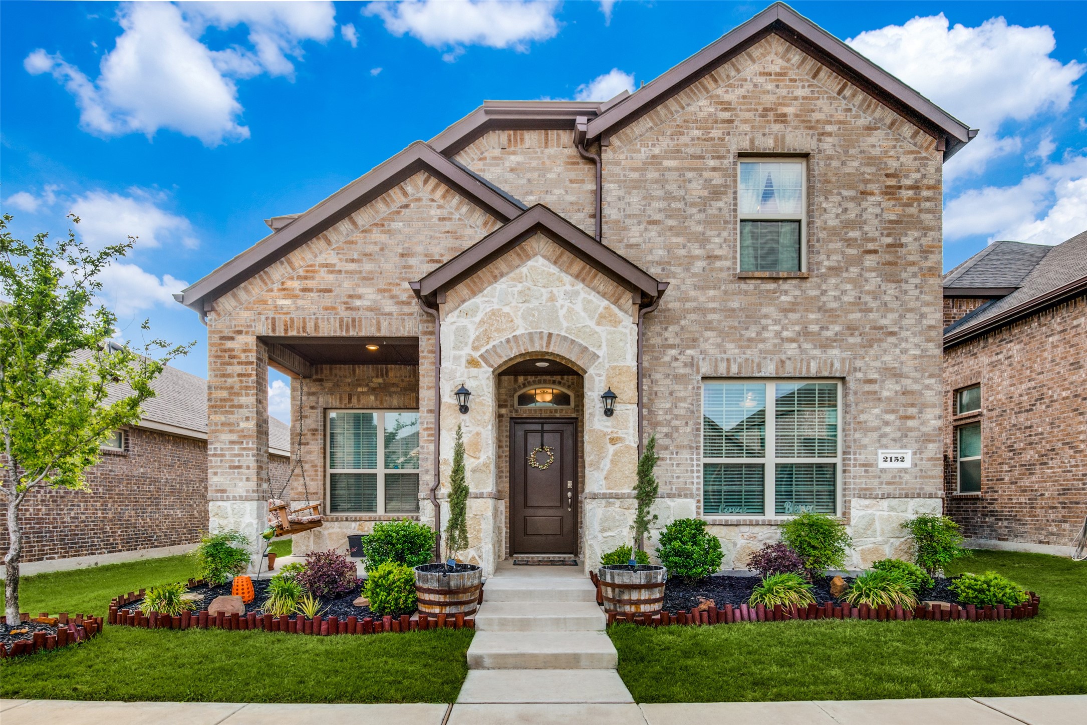 2152 Miramar Drive