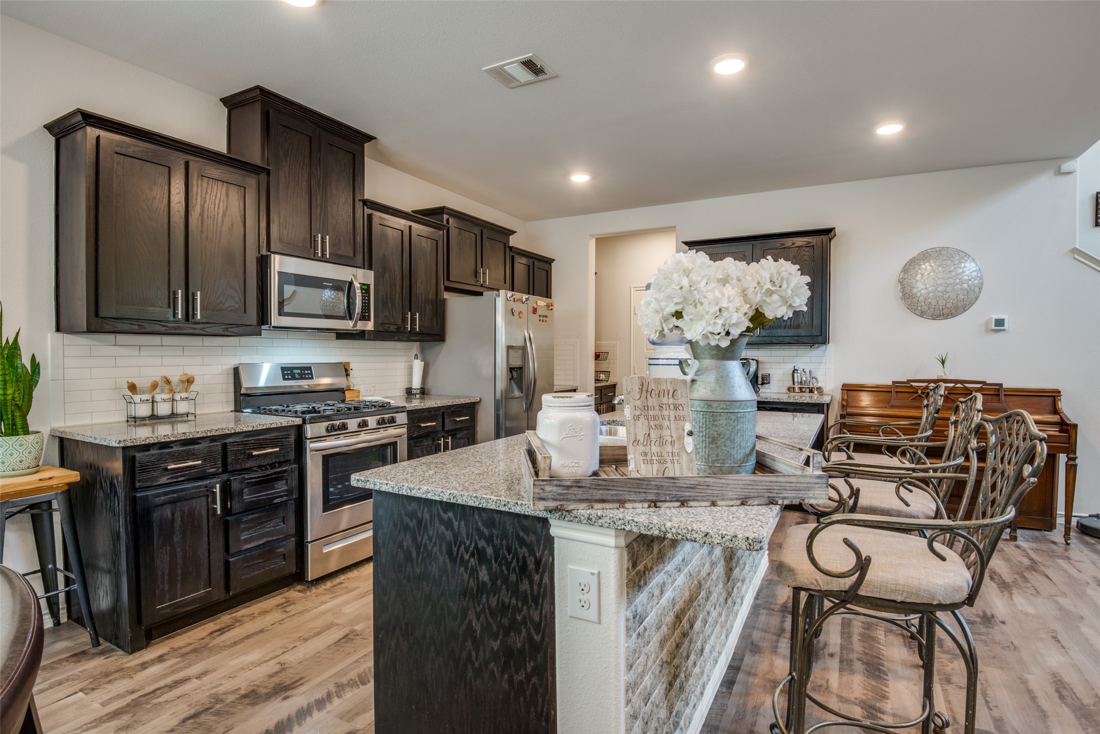 2152 Miramar Drive