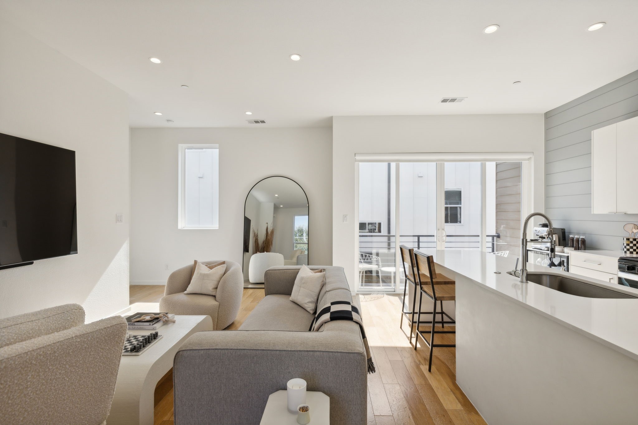 1514 washington Avenue 102