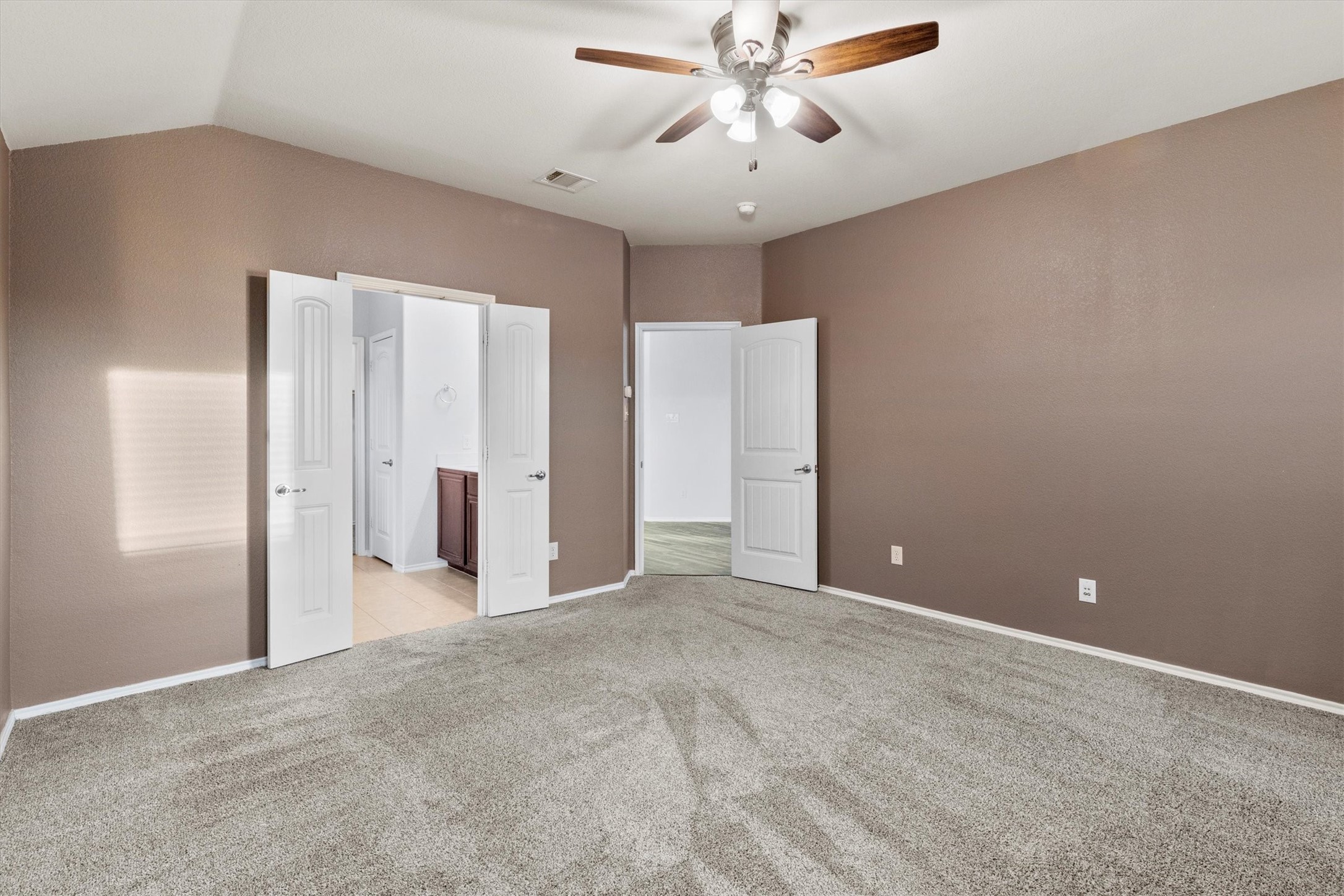 610 Savanna Drive