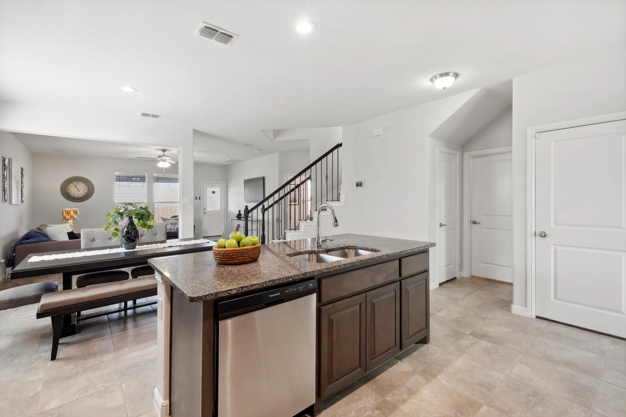 2525 Lavender Lane