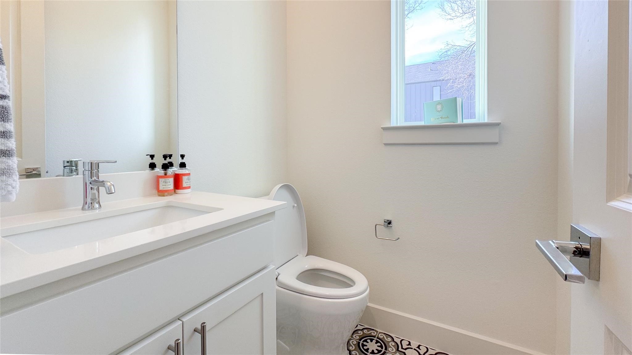 5605 Bryan Parkway 104