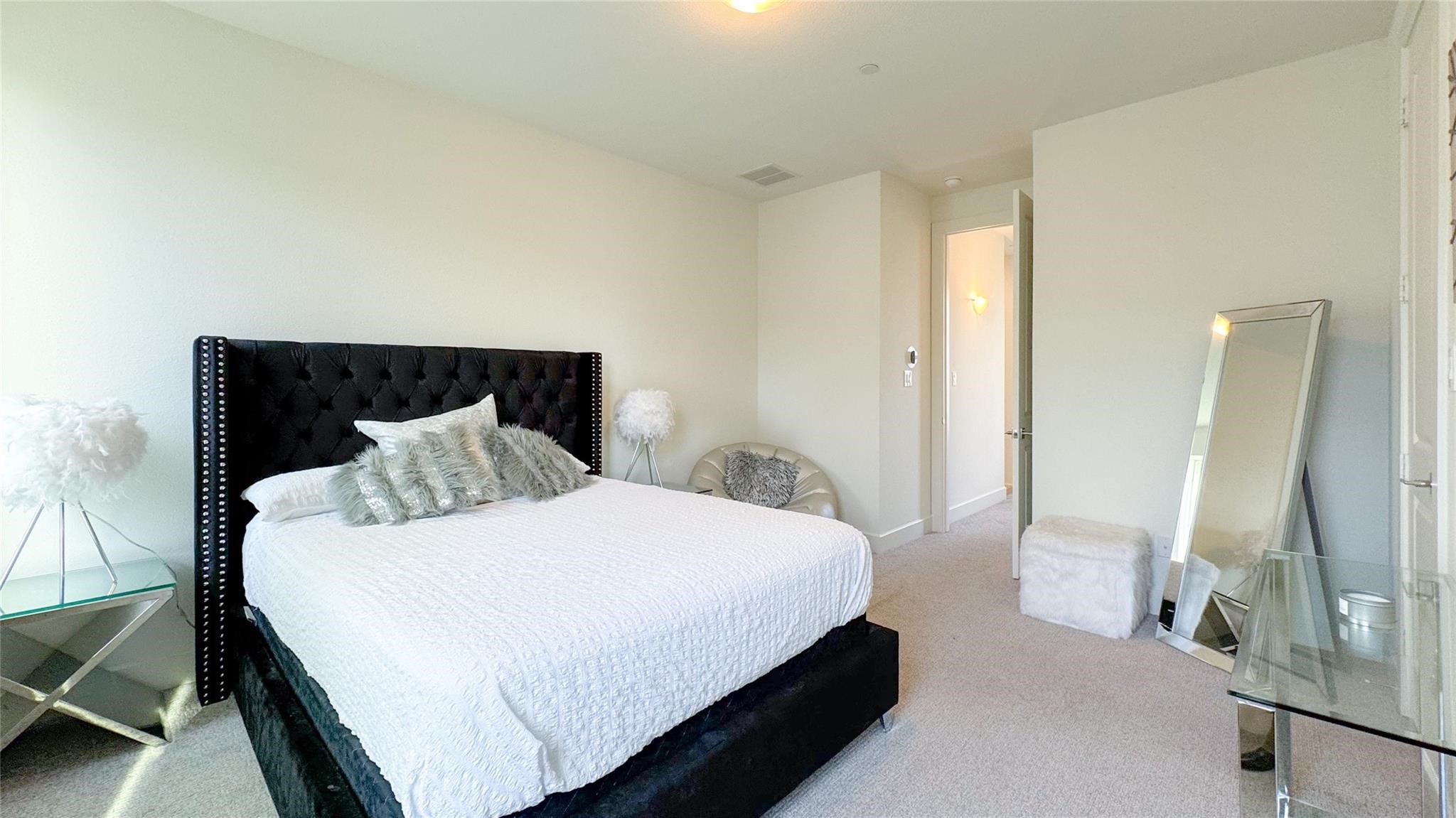 5605 Bryan Parkway 104