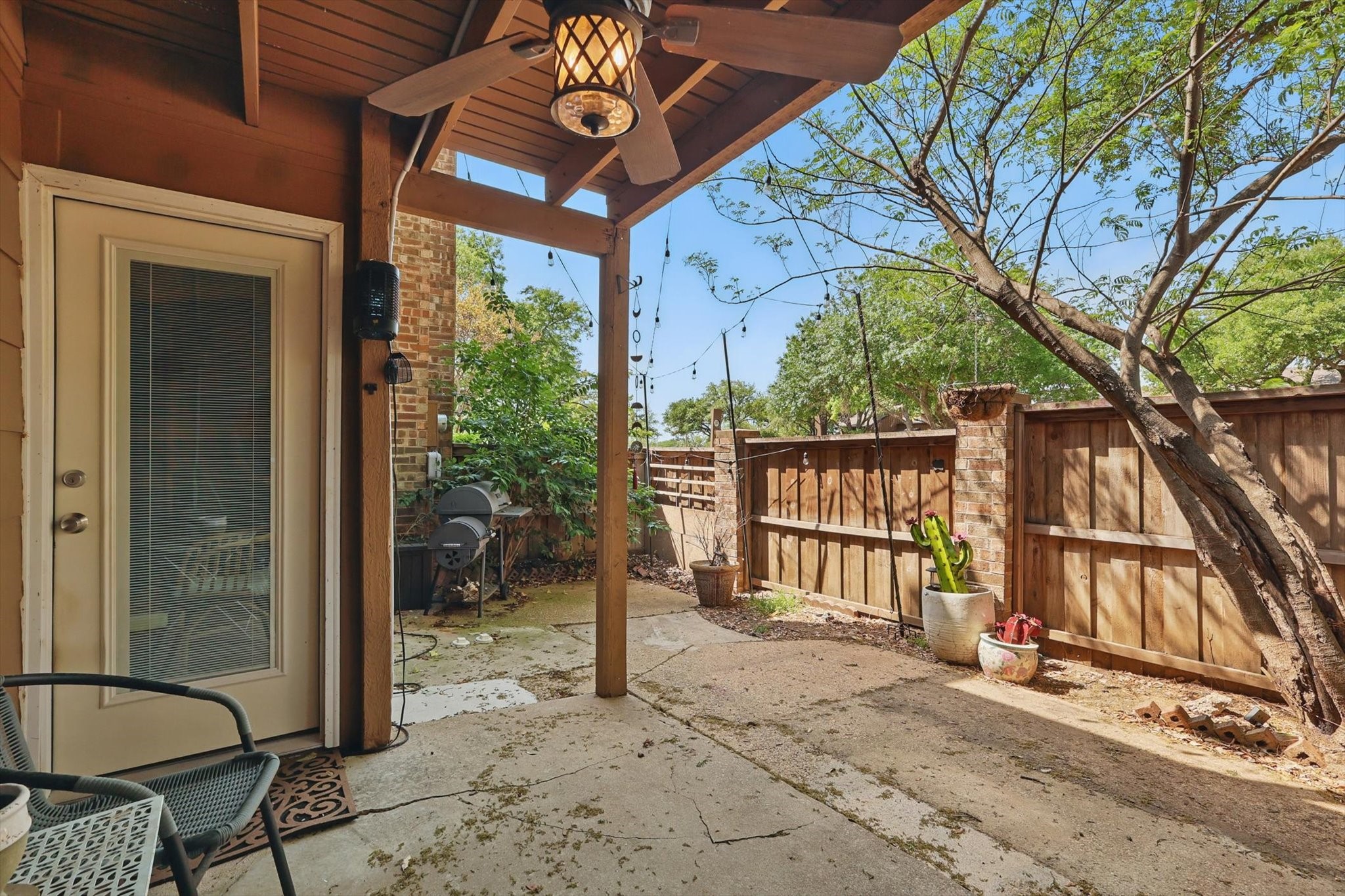 3102 Pin Oak Court