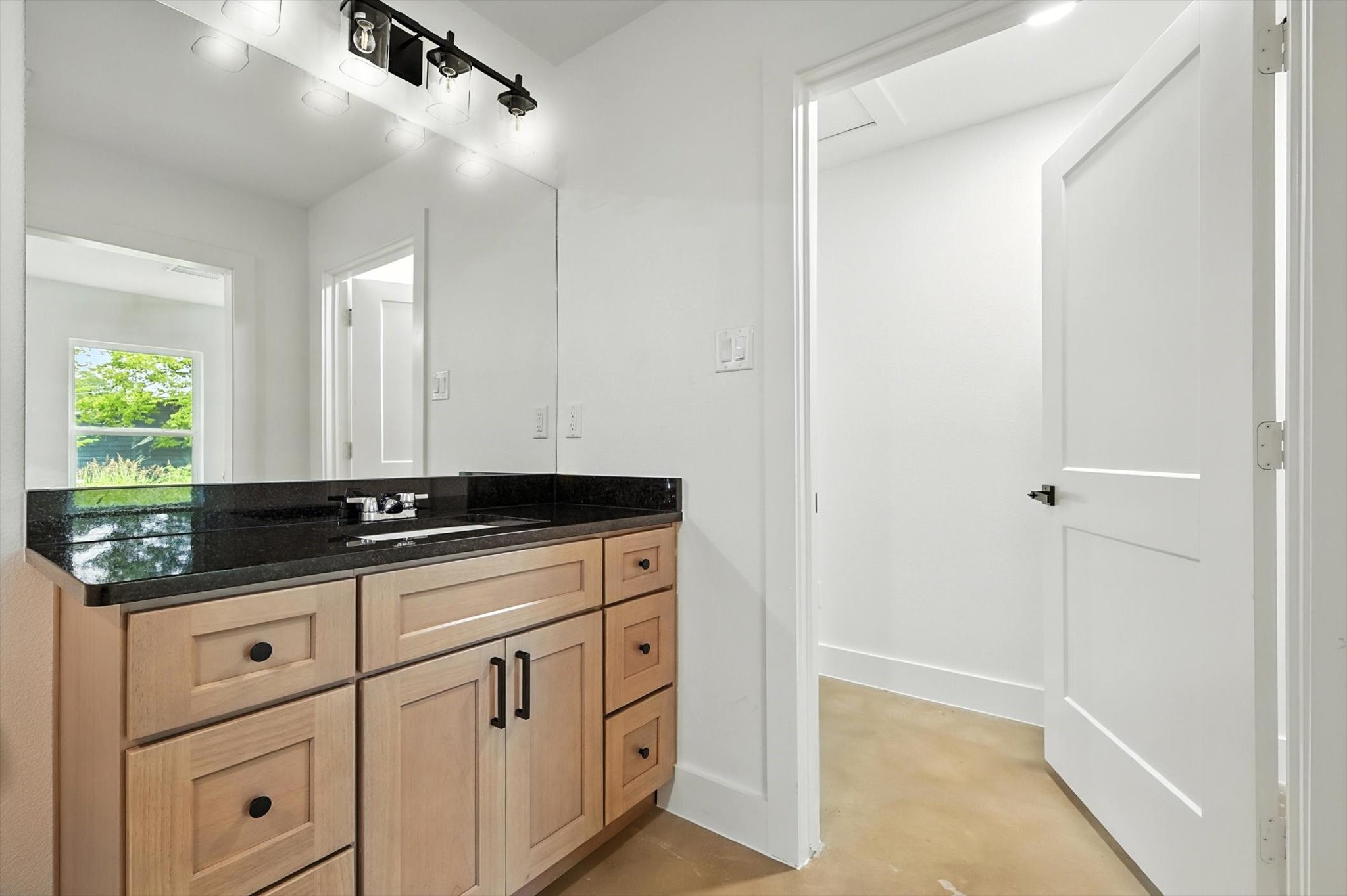 3206 Sayle Street 102