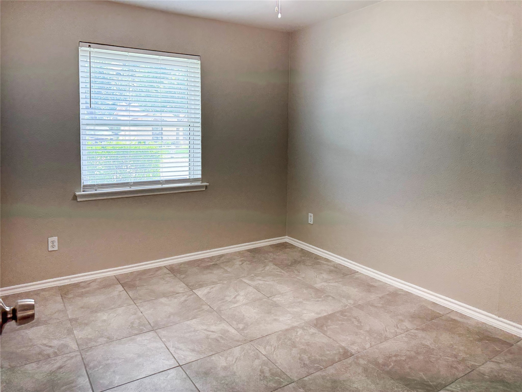 913 Shorehaven Drive