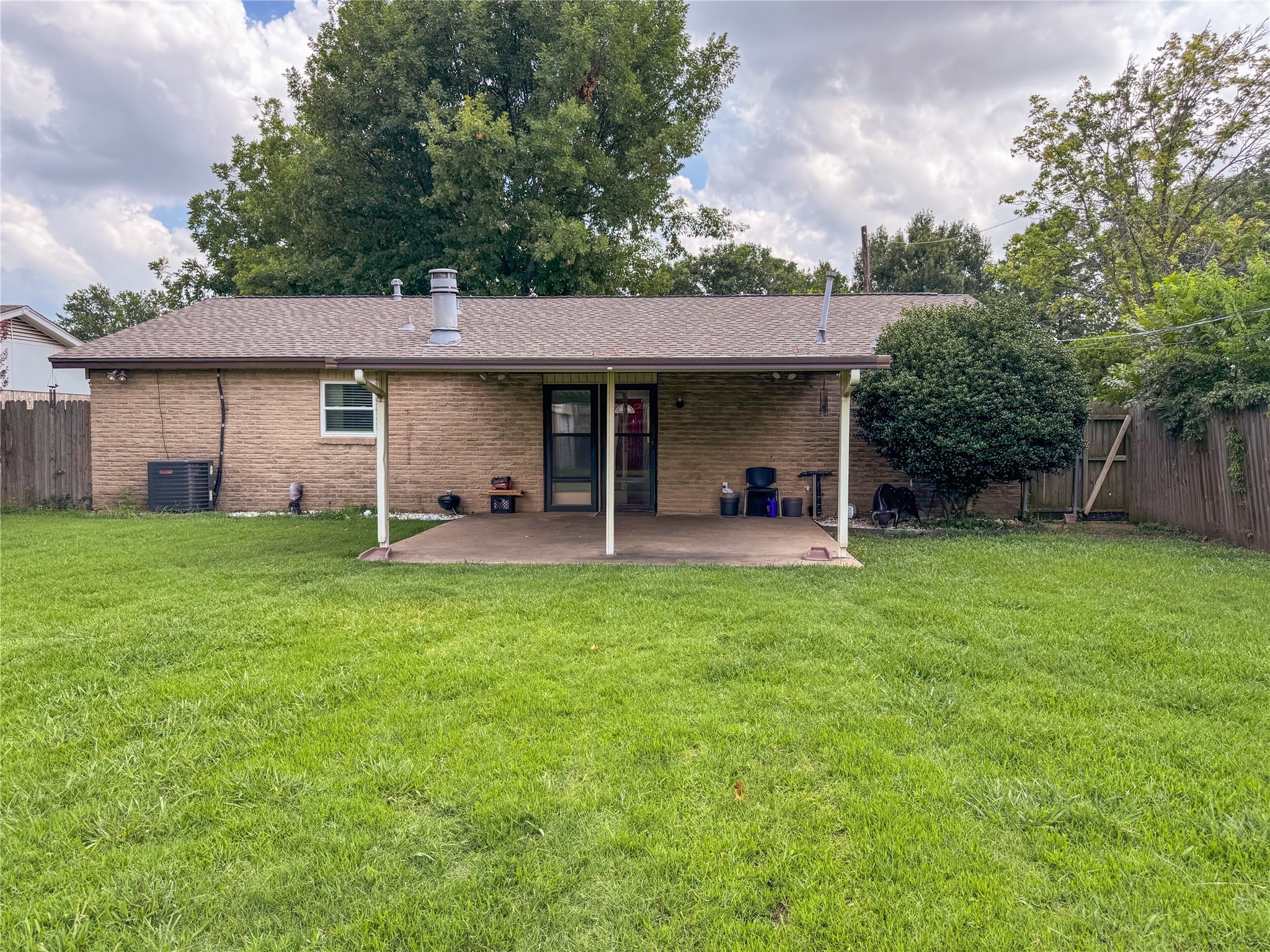 913 Shorehaven Drive