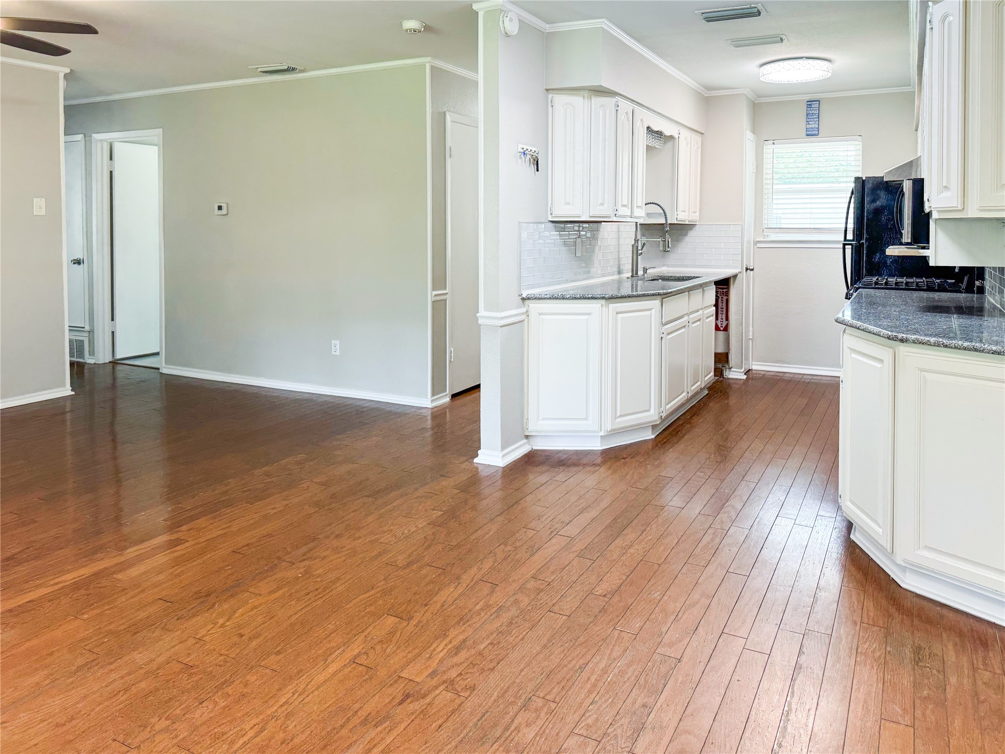 913 Shorehaven Drive