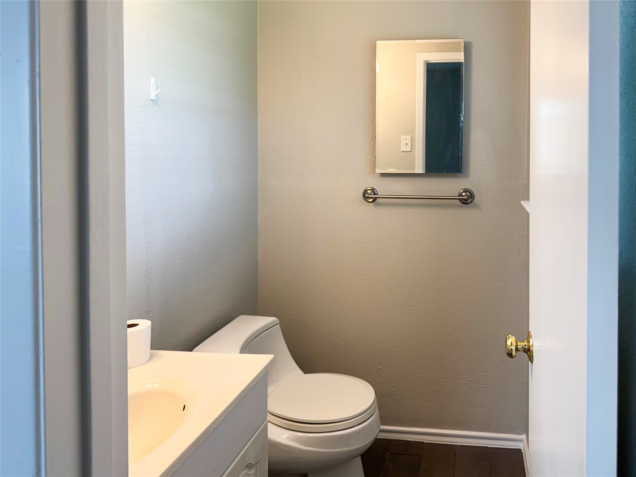 913 Shorehaven Drive