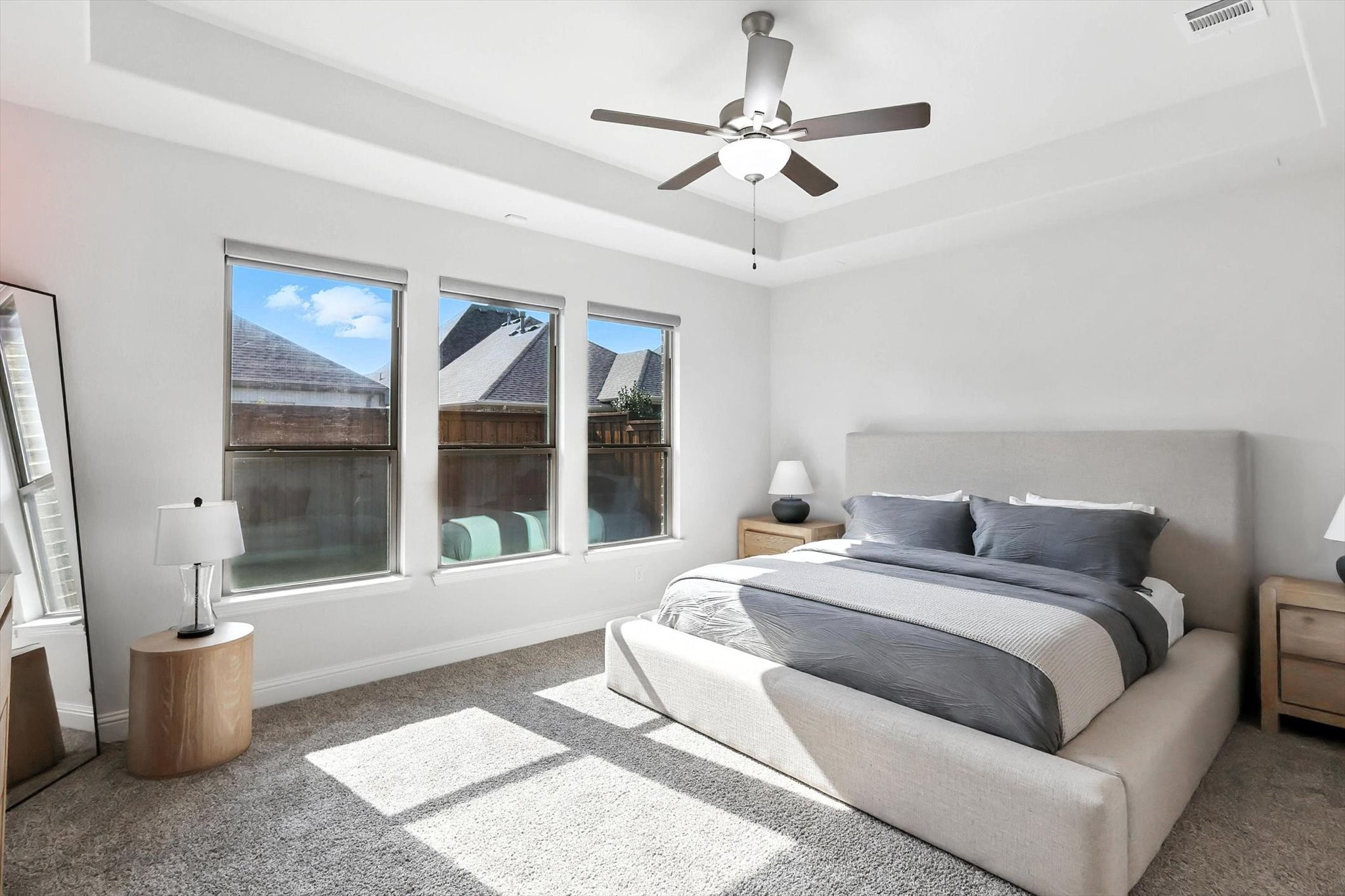 7624 Newtown