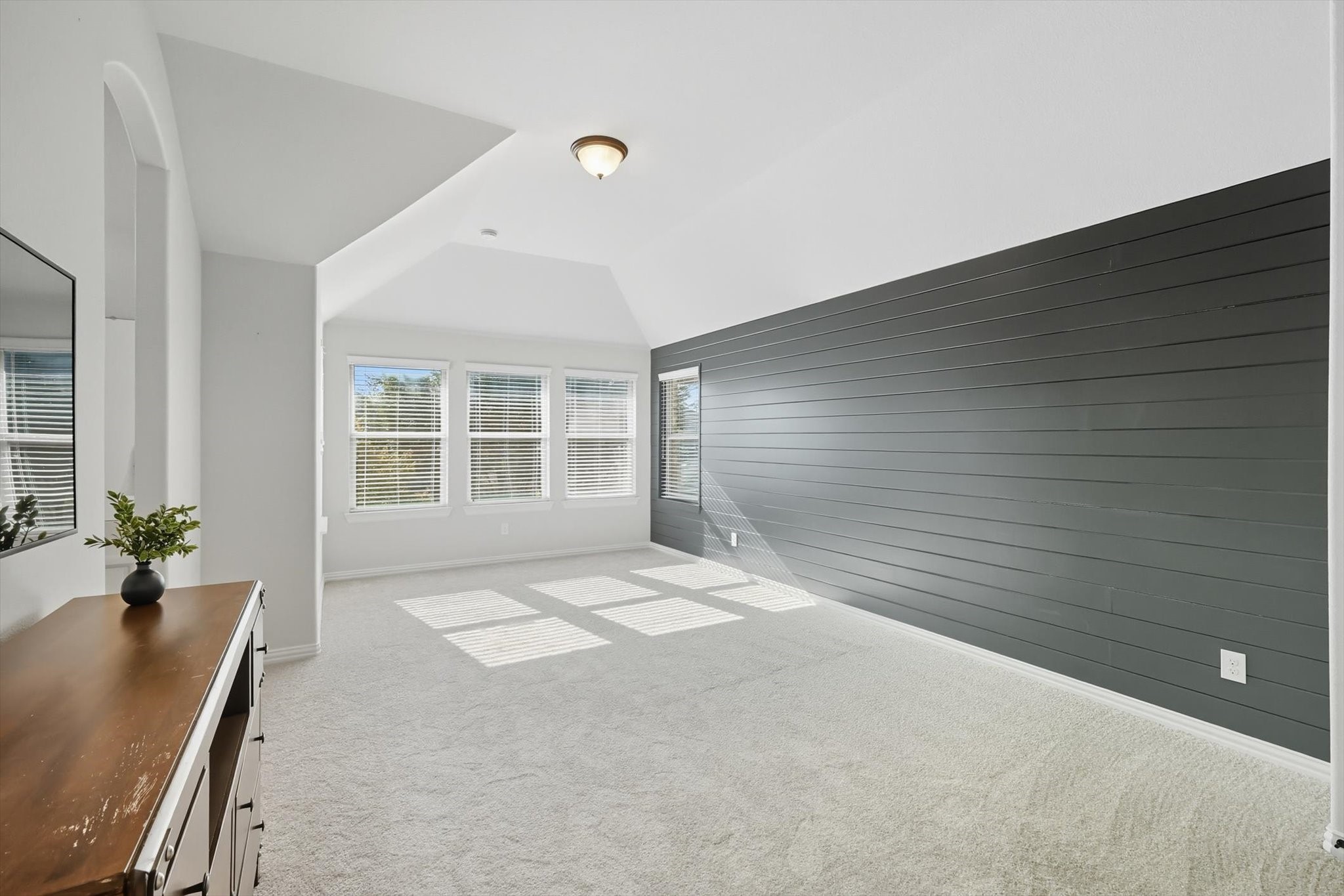 4676 Maverick Way