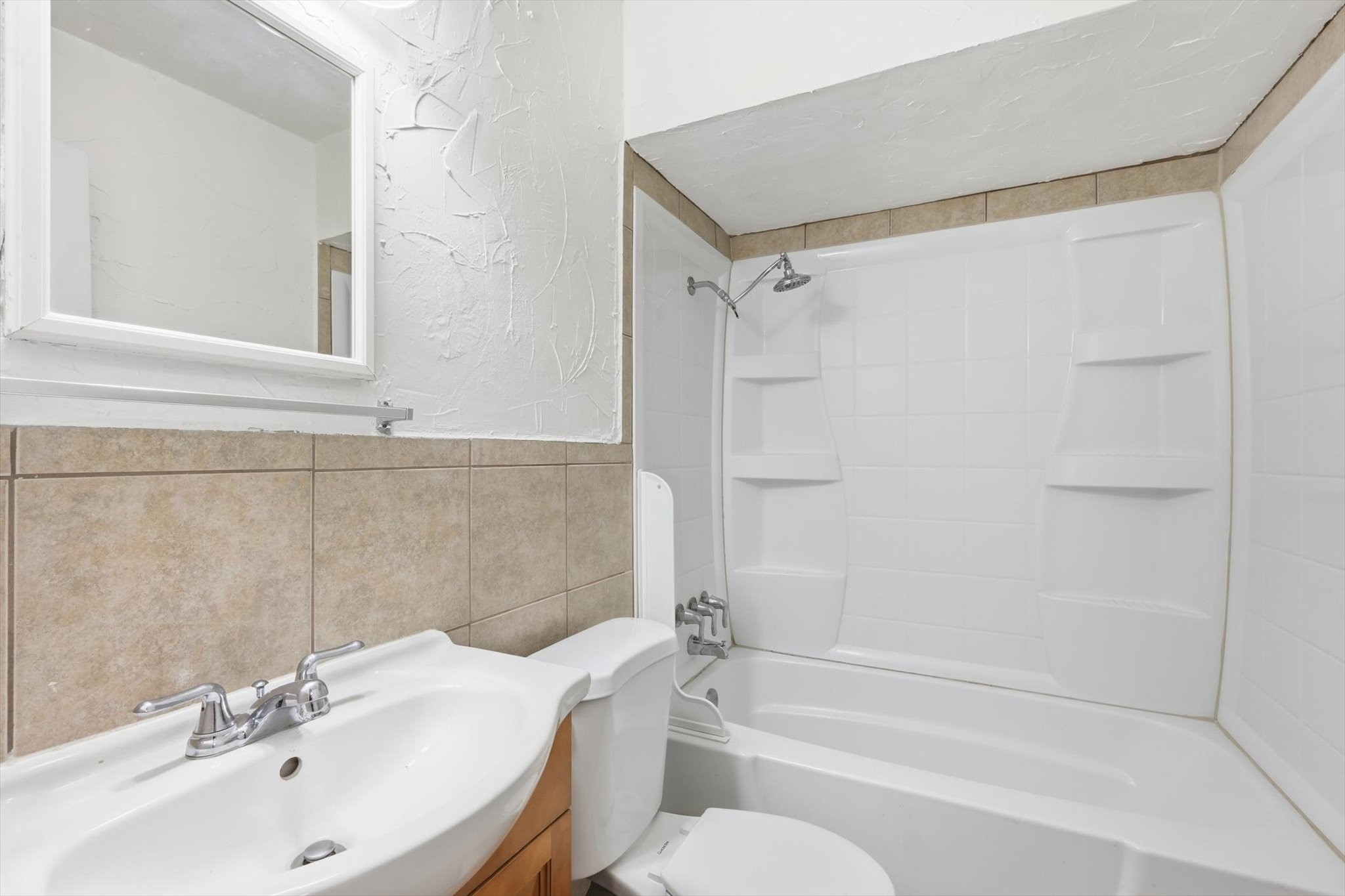 2649 Hillsboro Avenue