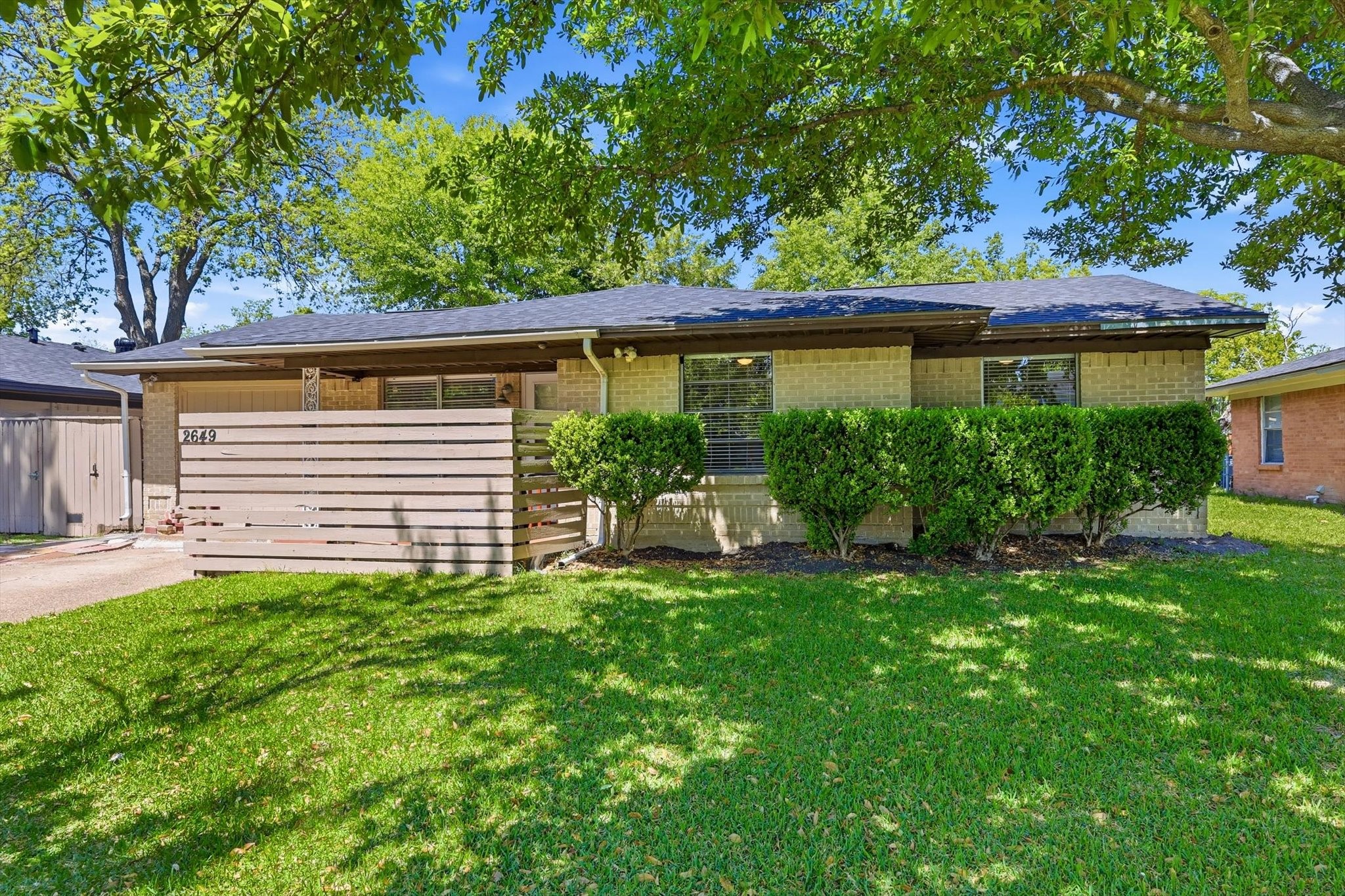 2649 Hillsboro Avenue