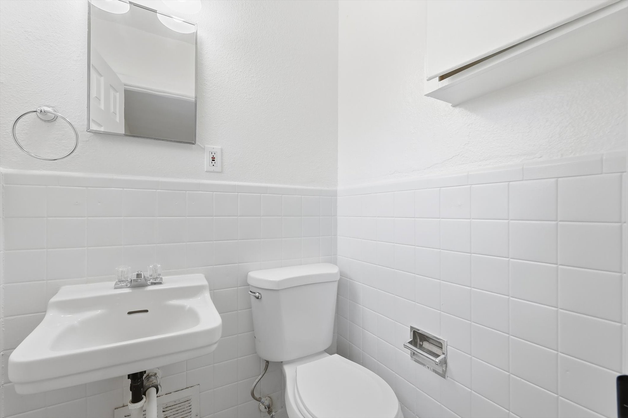 2649 Hillsboro Avenue