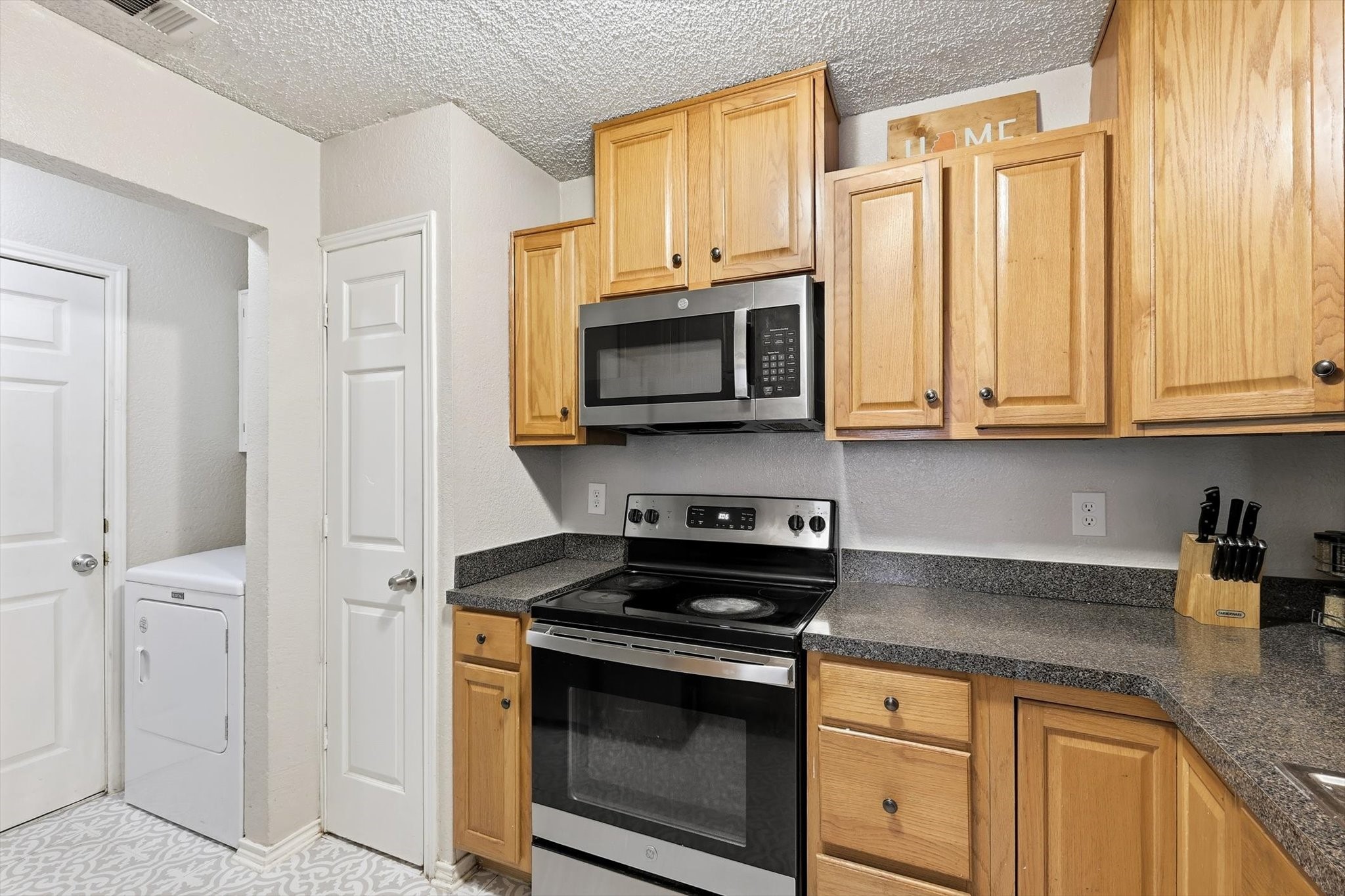 1312 Hackamore Street