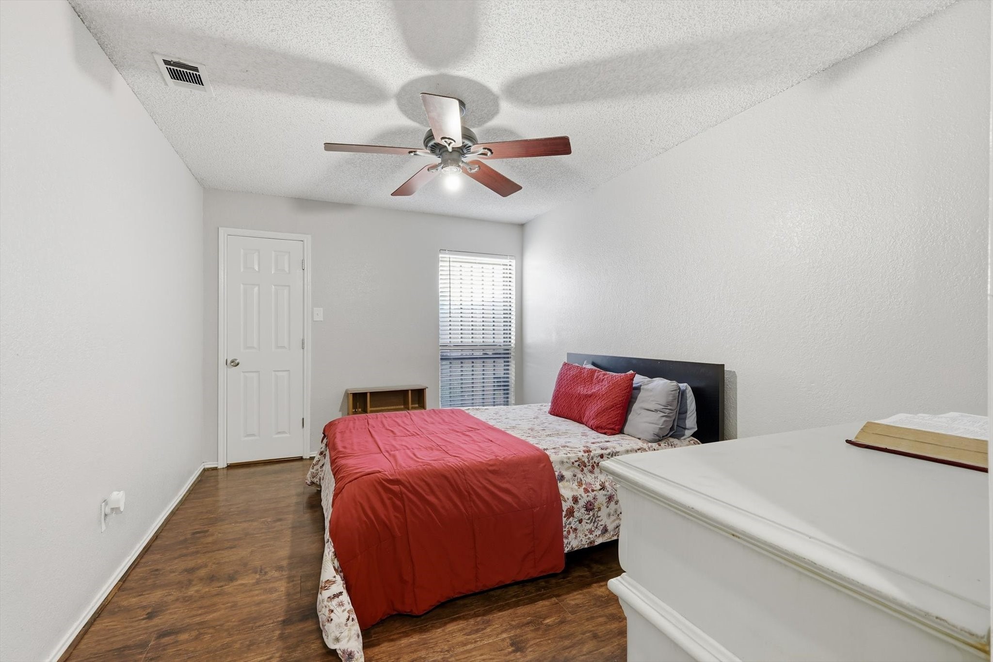 1312 Hackamore Street