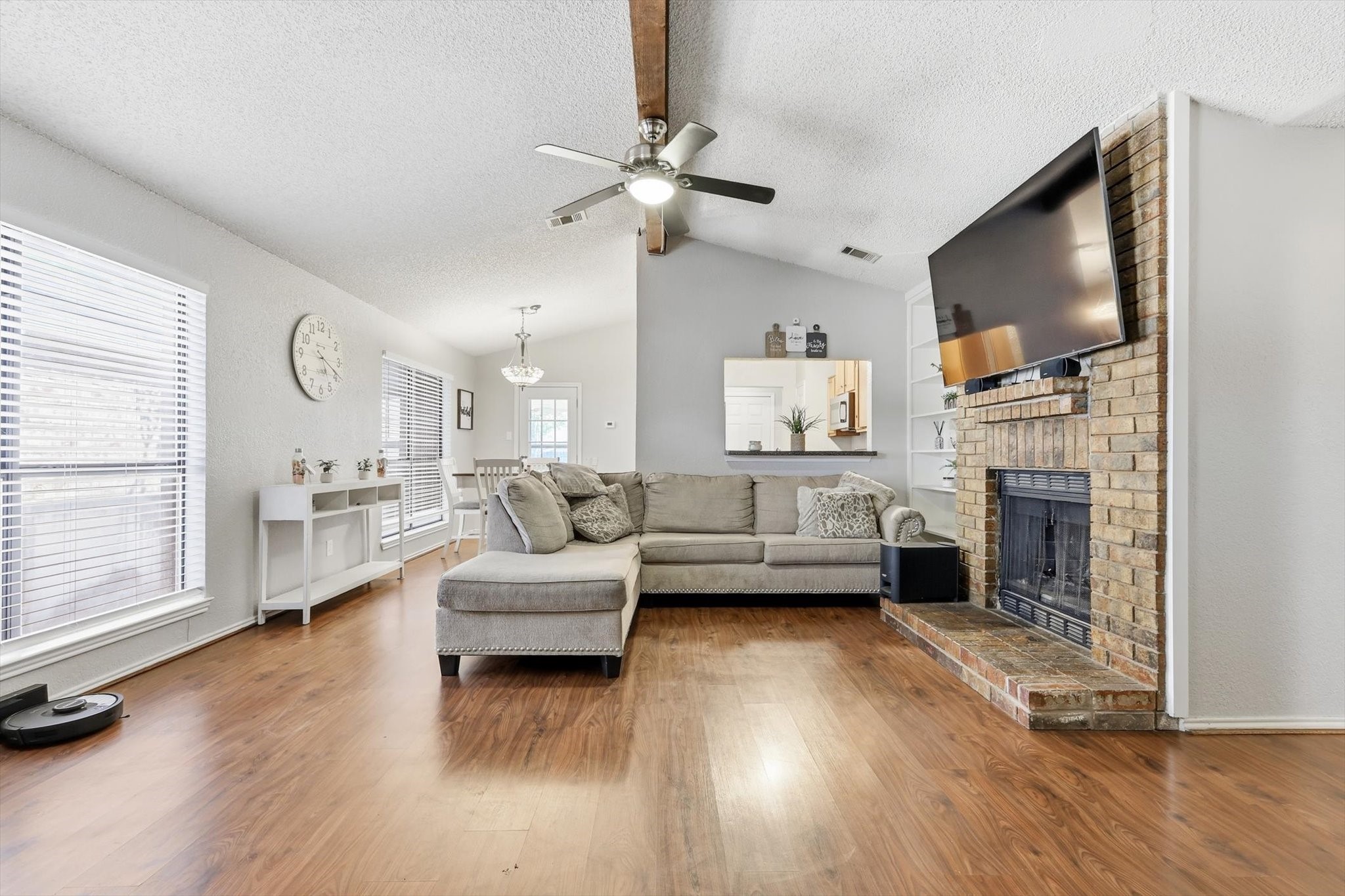 1312 Hackamore Street