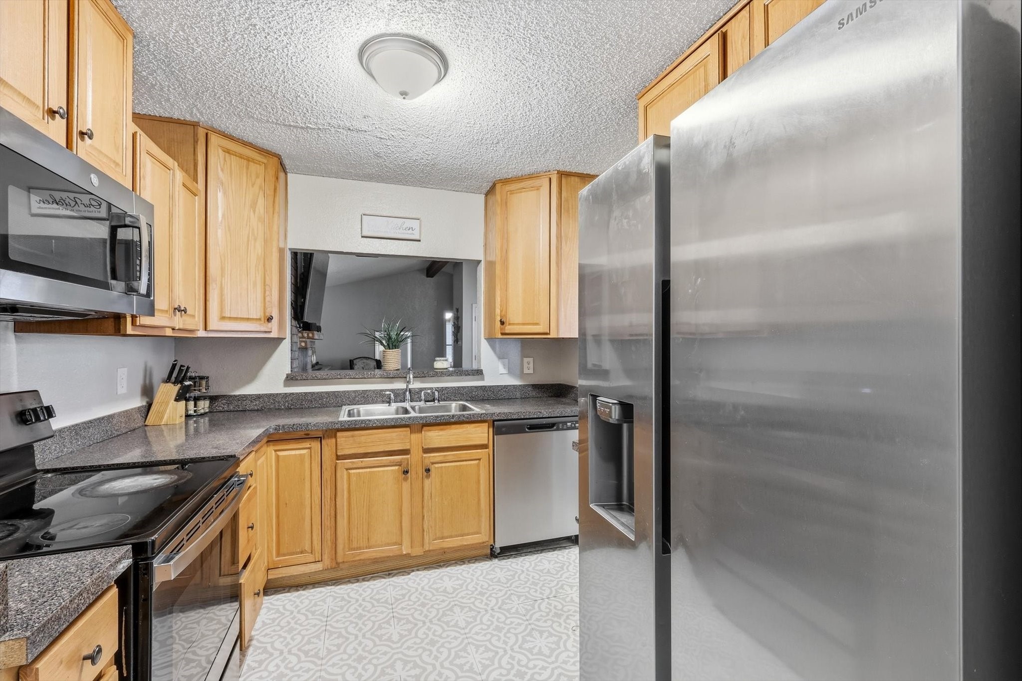 1312 Hackamore Street