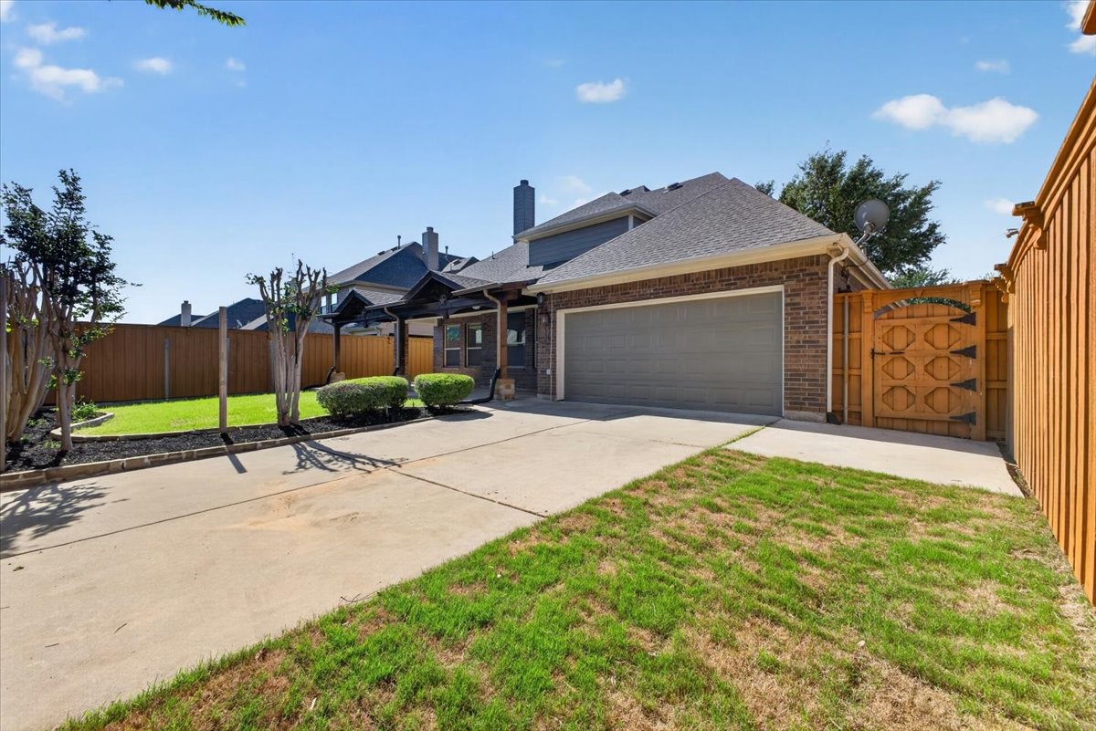 14668 Blakehill Drive