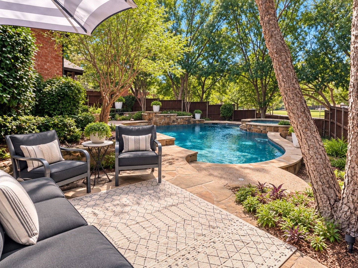 2912 Meadow Glen Drive
