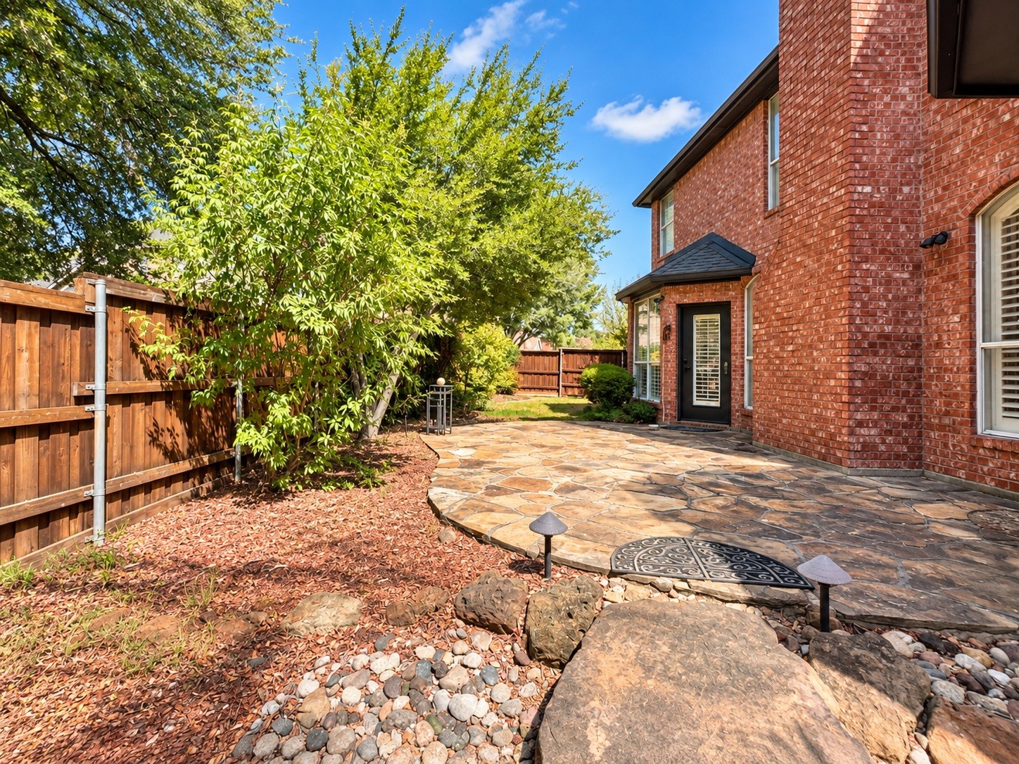 2912 Meadow Glen Drive