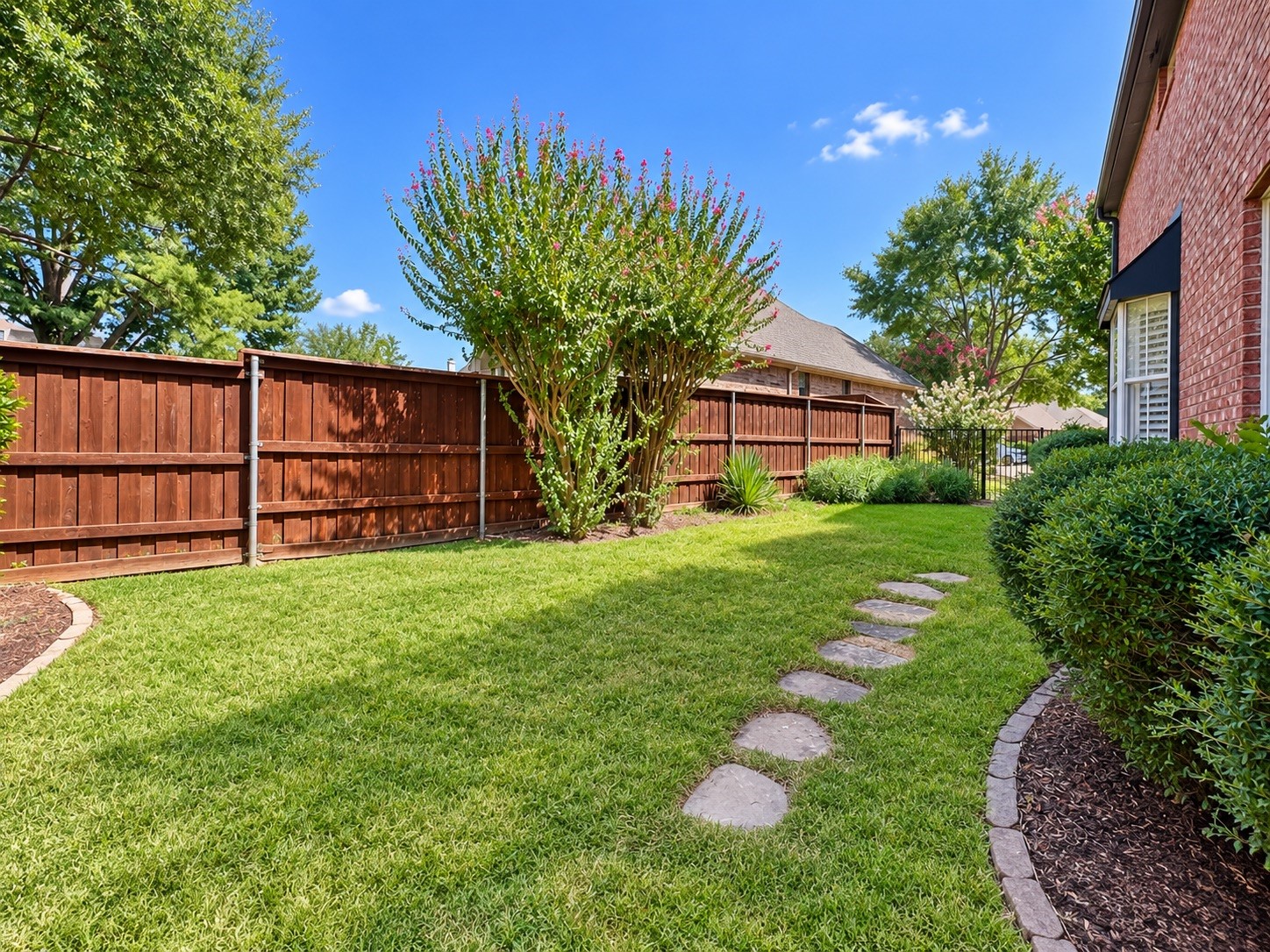 2912 Meadow Glen Drive