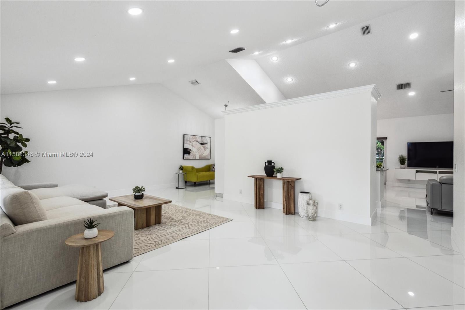 162 NW 162nd Ave