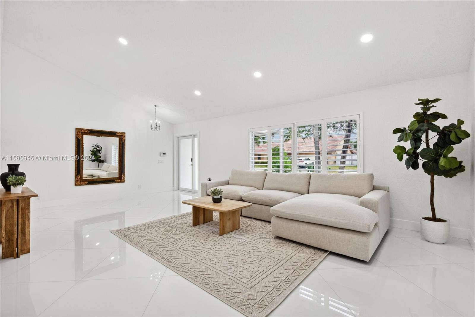 162 NW 162nd Ave