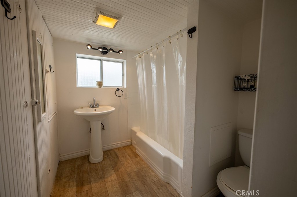 856 Alameda Street 5