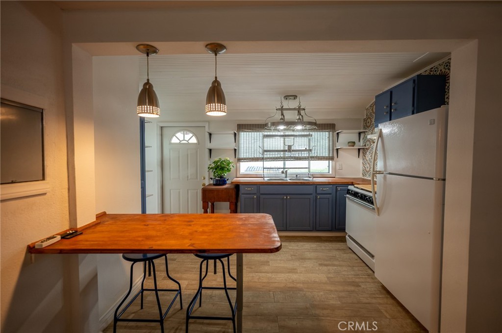 856 Alameda Street 5