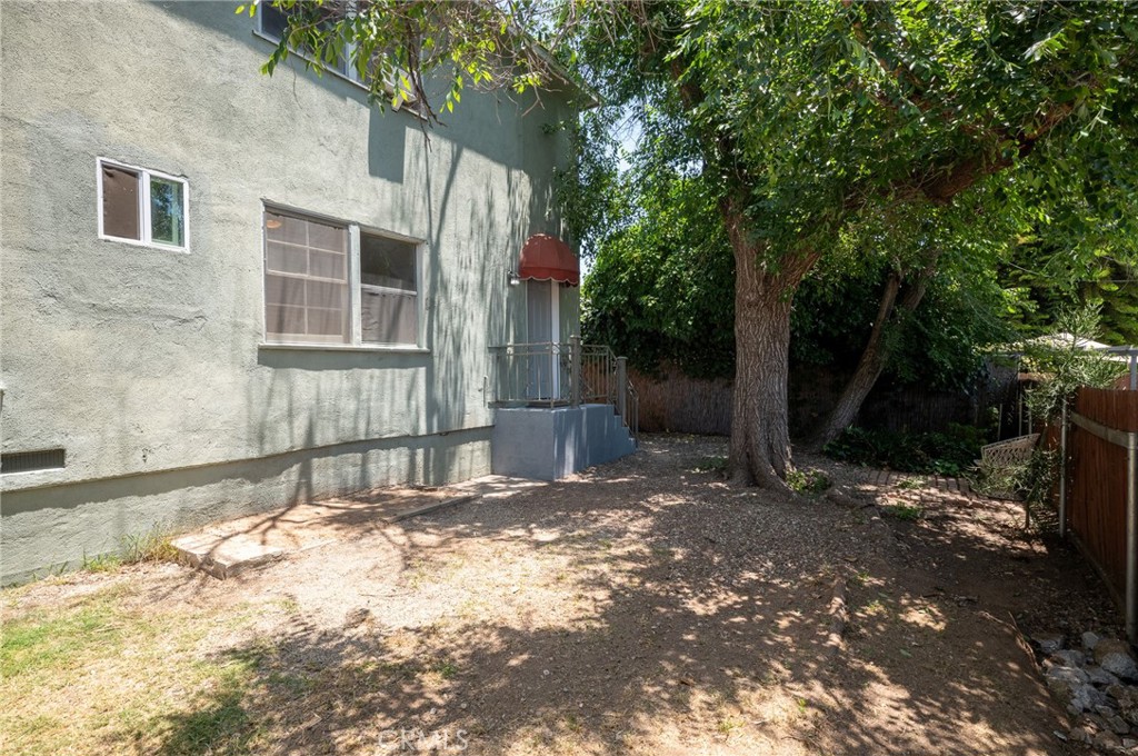 856 Alameda Street 2