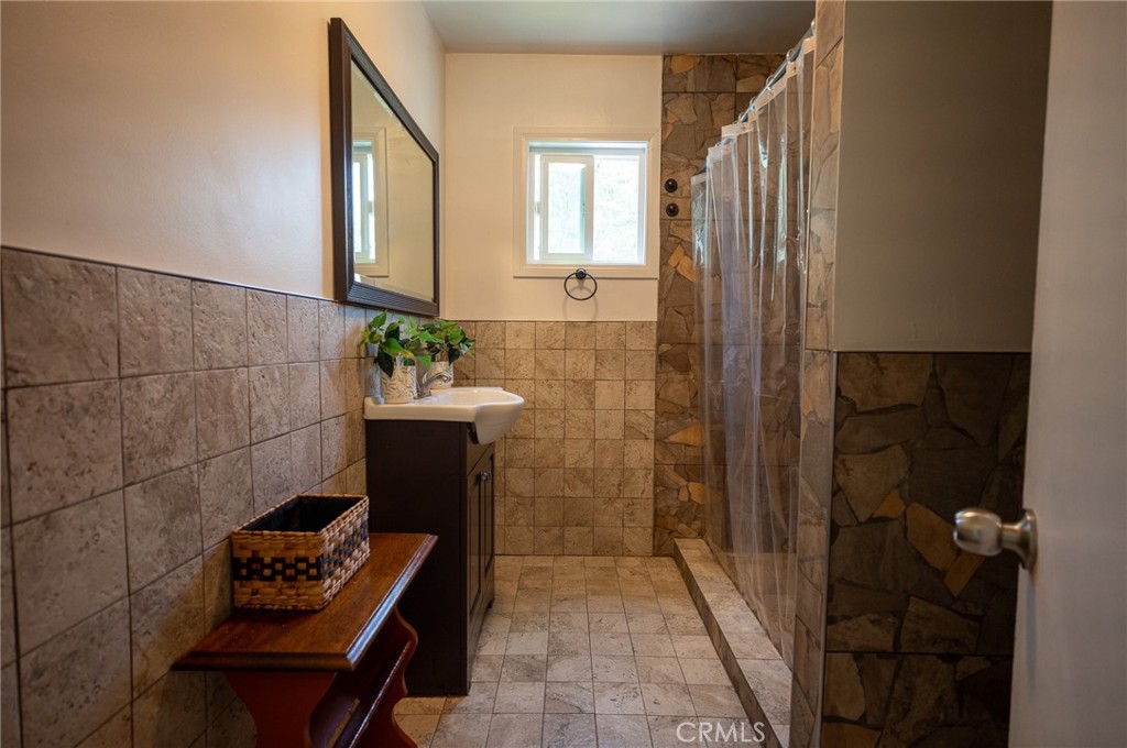 856 Alameda Street 2