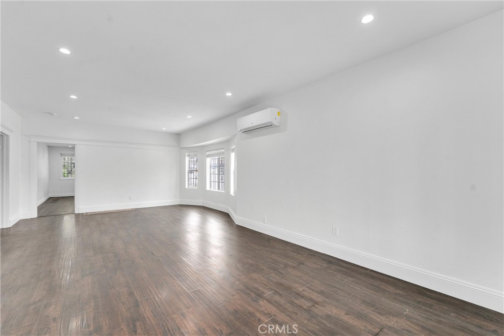 2040 Hancock Street