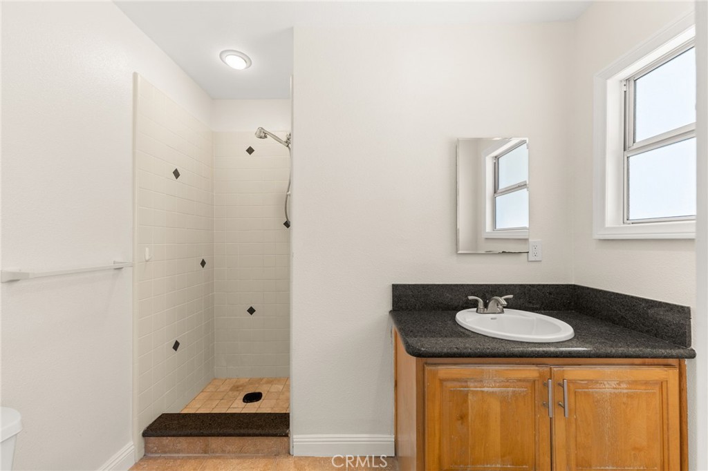 1431 E 14th