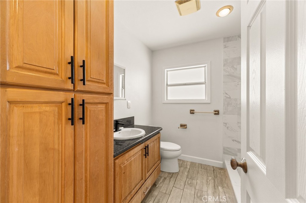 1431 E 14th