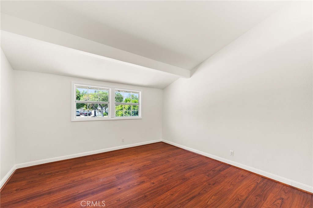1431 E 14th