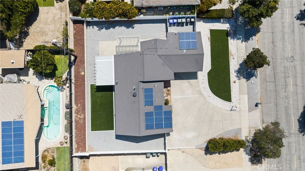 1431 E 14th