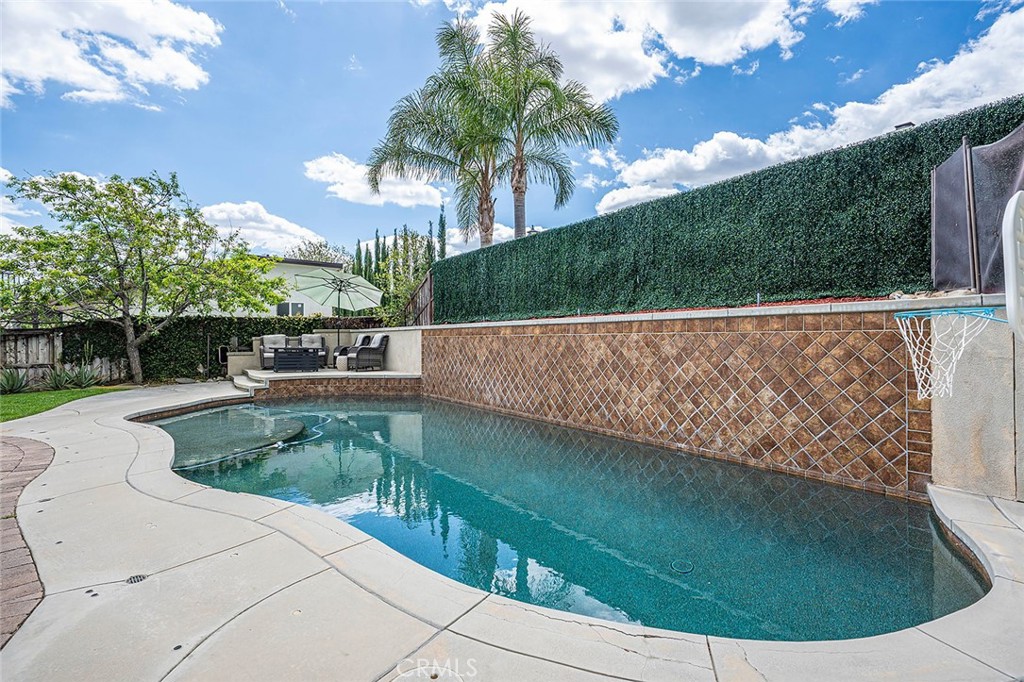 5732 Rosecroft Court