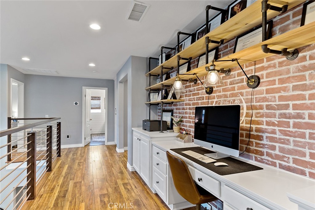 5732 Rosecroft Court