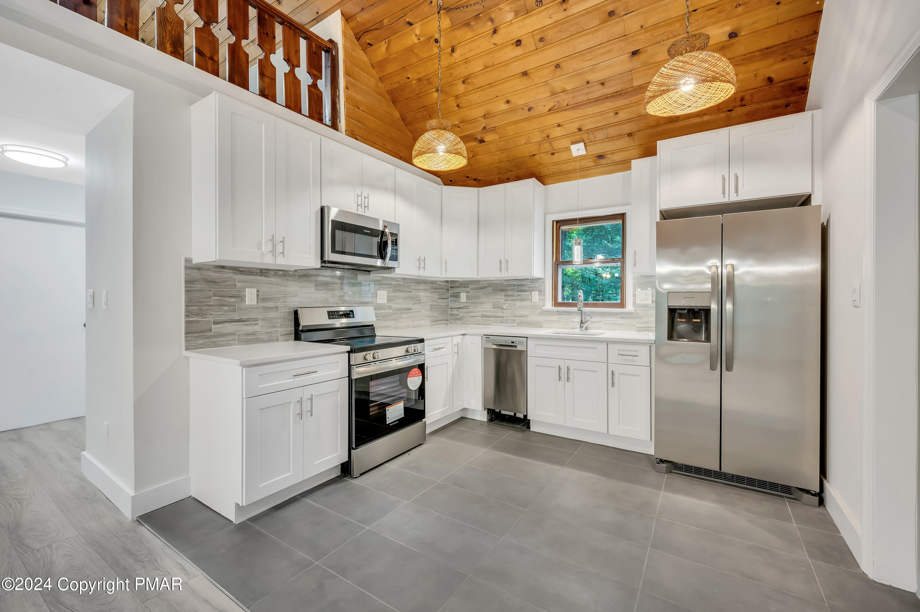 153 Bromley Road