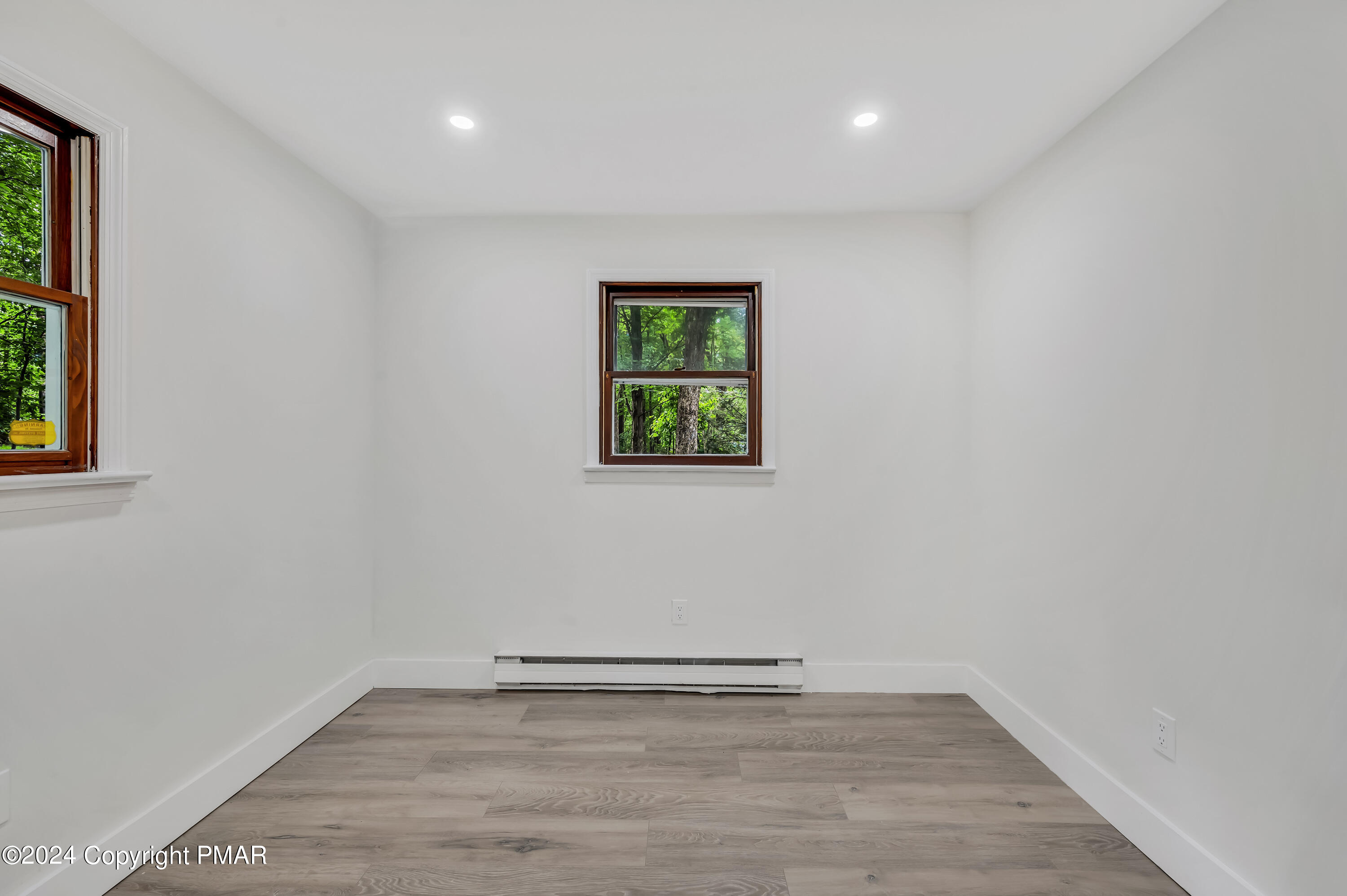 153 Bromley Road
