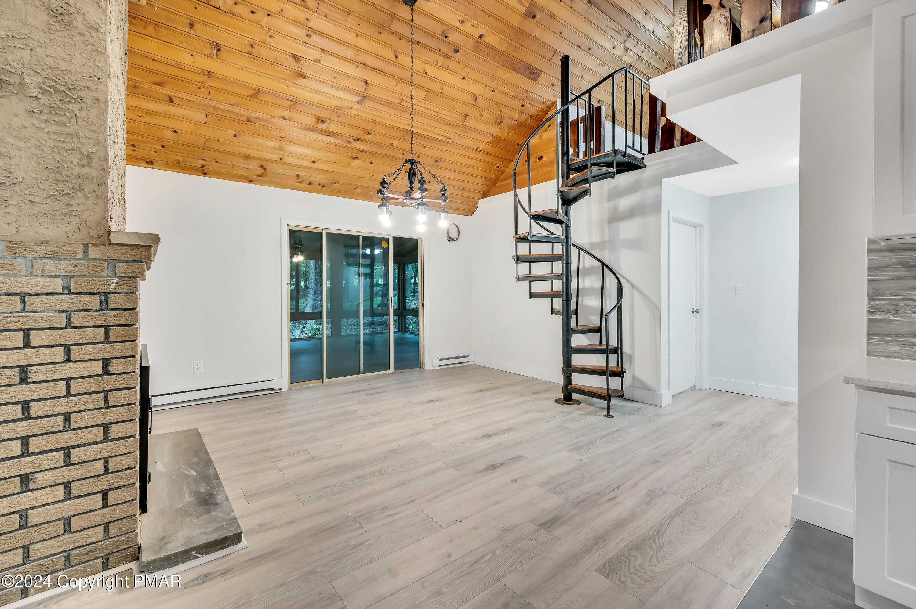 153 Bromley Road