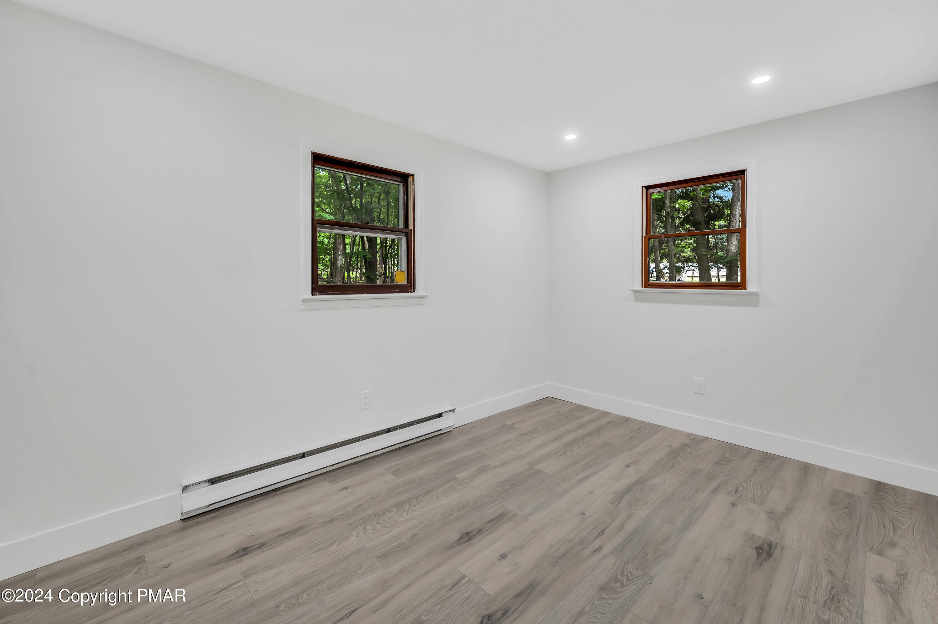 153 Bromley Road