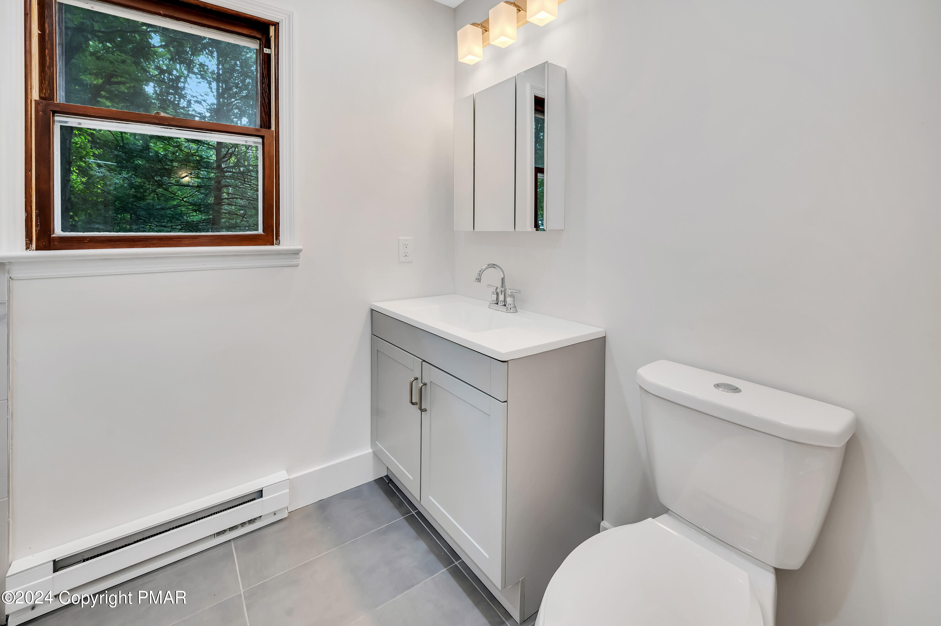 153 Bromley Road