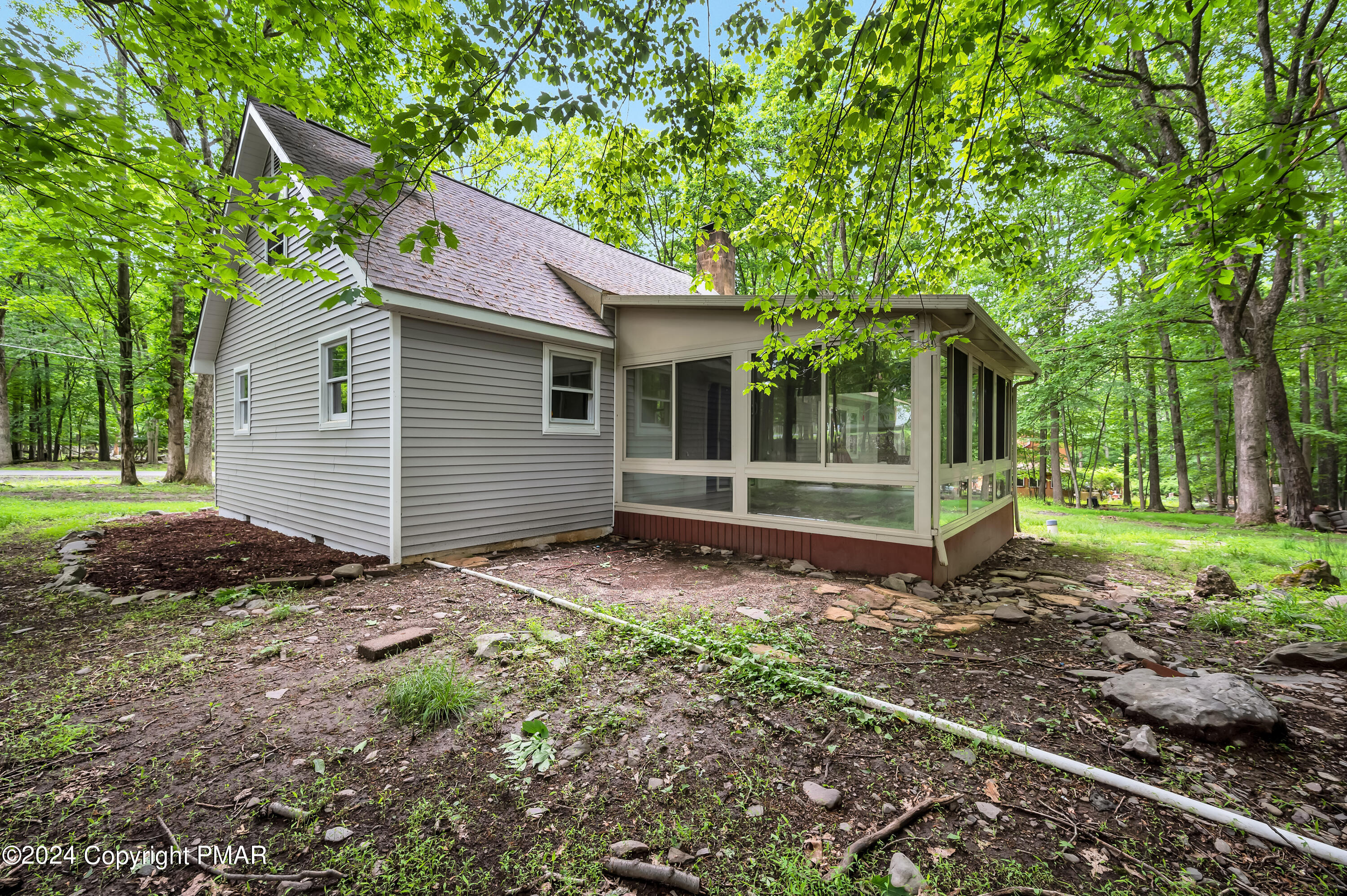 153 Bromley Road