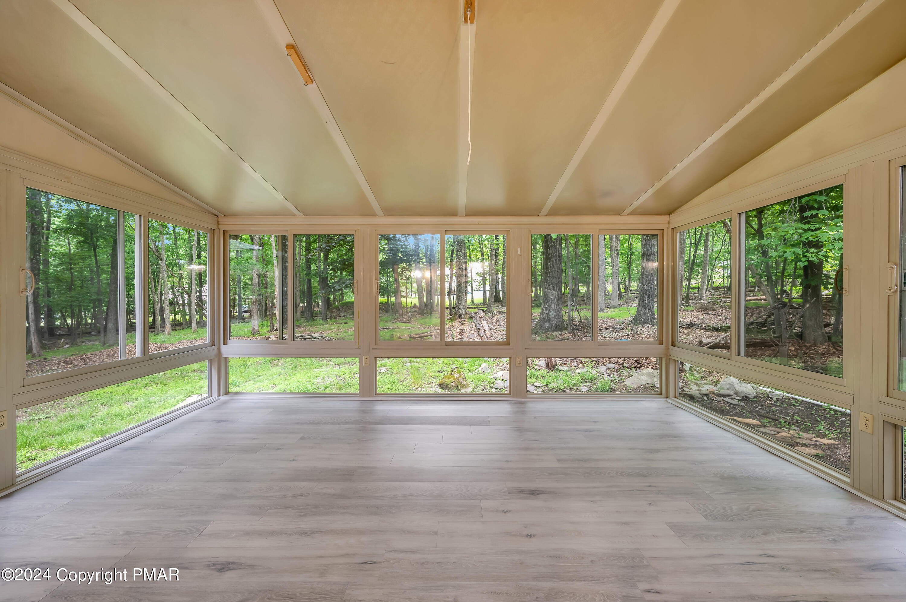 153 Bromley Road