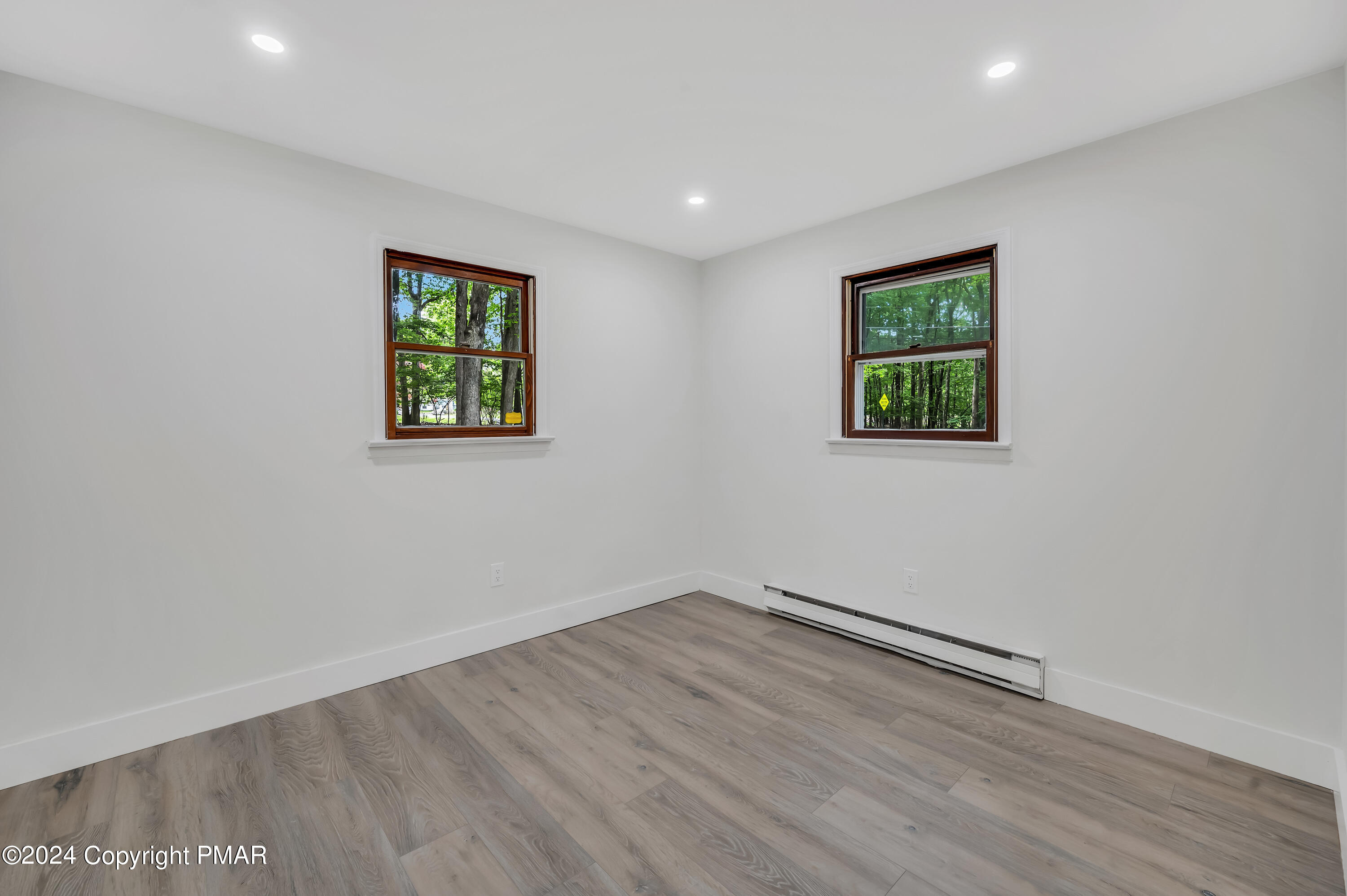 153 Bromley Road