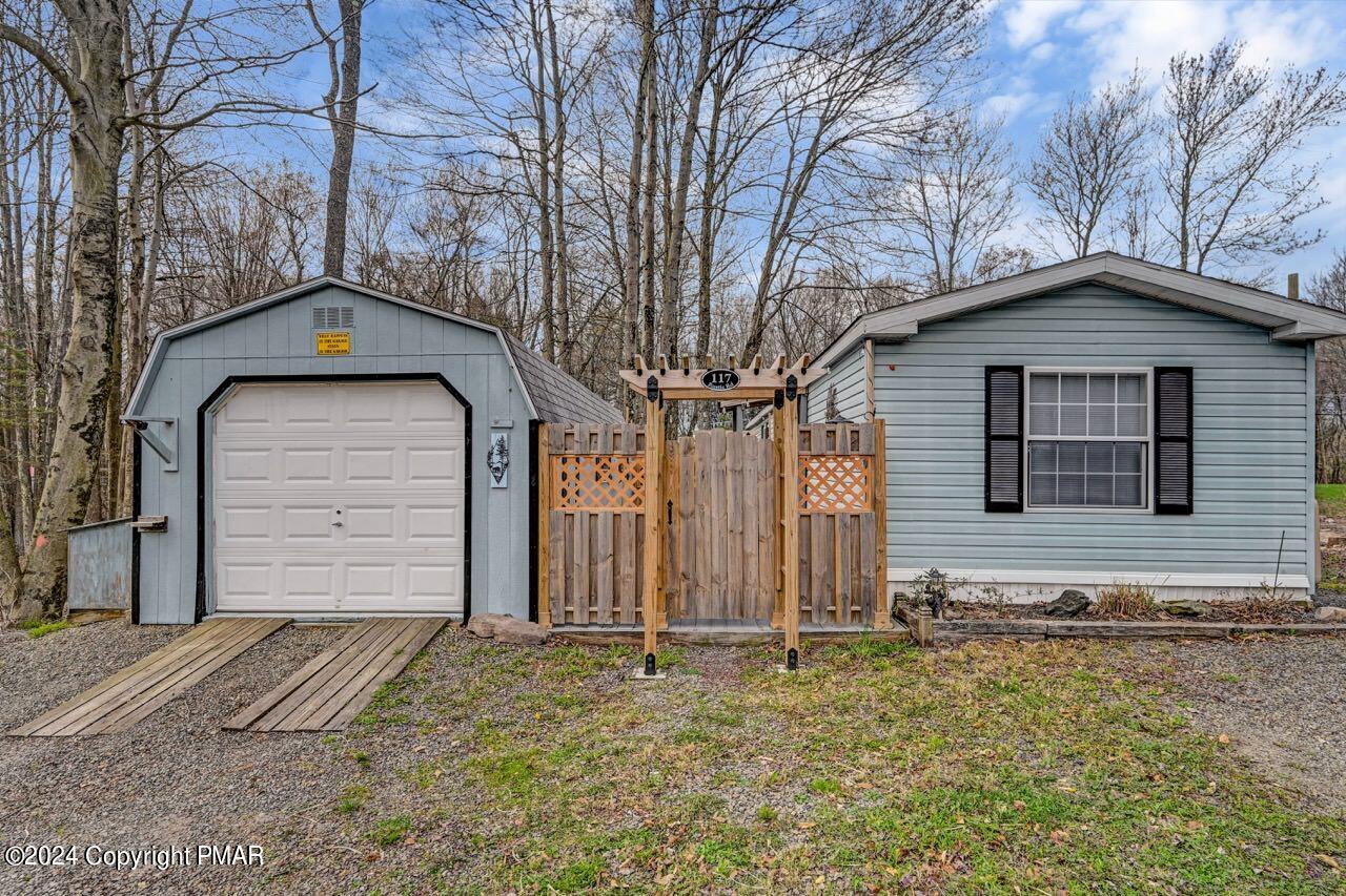 117 Rustic Road