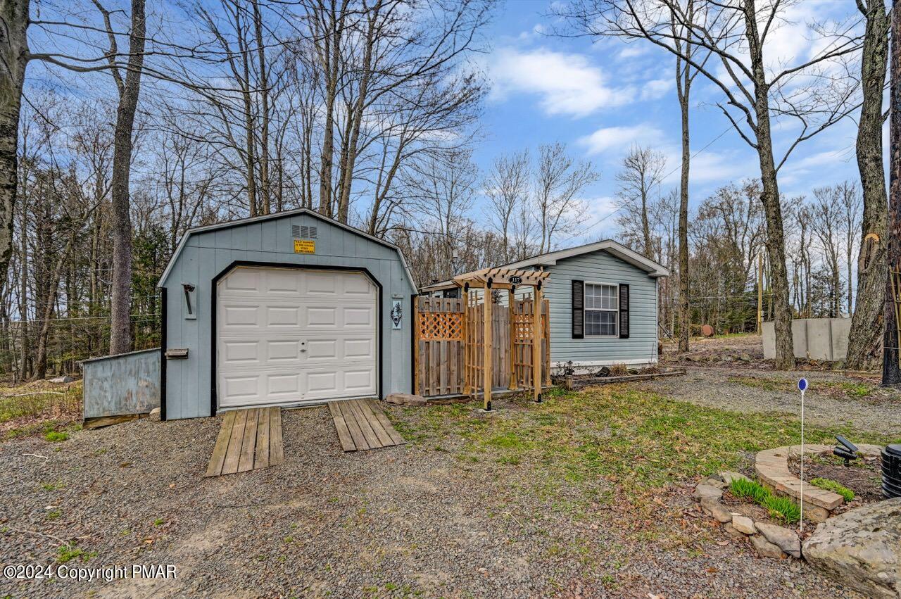 117 Rustic Road