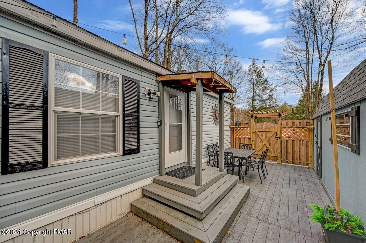117 Rustic Road